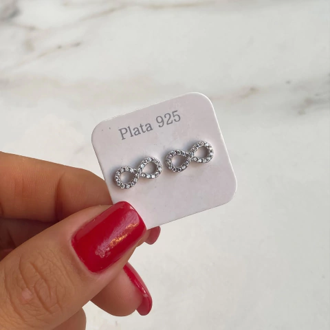 Aros Infinito con cubics engarzados (cod ar368)