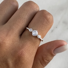 Anillo diseño con cubics (Cod an768)
