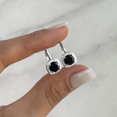 aros brisura con cubics blancos y negros (cod Ar788)