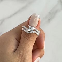 Anillo en conjunto, medio sin fin y con centro cubic (Cod an694) - comprar online