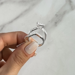 Anillo en conjunto, medio sin fin y con centro cubic (Cod an694) - ANDREOLI JOYERIA 