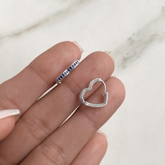 argollas forma corazon con cubics azules (Cod AR636) - ANDREOLI JOYERIA 
