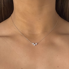 collar con flores y cubics (Cod c366)