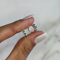 argollas con cubics verdes diam 1cm (cod Ar765)