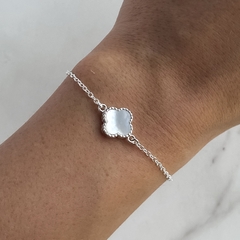 Pulsera tipo van cleef con nácar (Cod p260)
