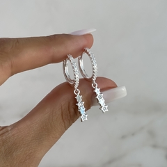 argollas con dije estrellas con cubics (Cod ar875)
