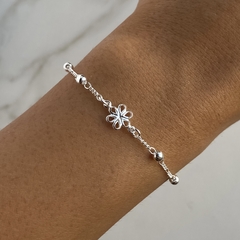 pulsera centro flor de acero blanco (cod p192)