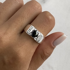 anillo con cubic centro cubic negro (Cod an676)