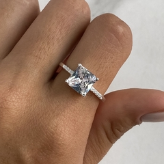 anillo medio sin fin con centro cubic cuadrado (cod an672)