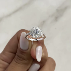 Anillo flor con cúbics baguette (Cod an964) - ANDREOLI JOYERIA 