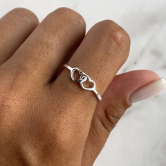 anillo centro corazones calados (cod an571)