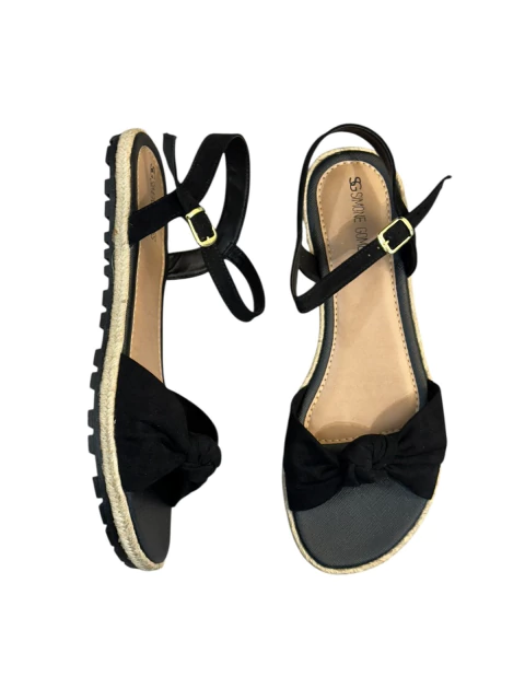 Sandália Rasteira com Laço