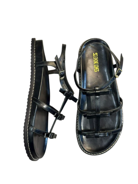 Papete Sandália rasteira com tiras finas