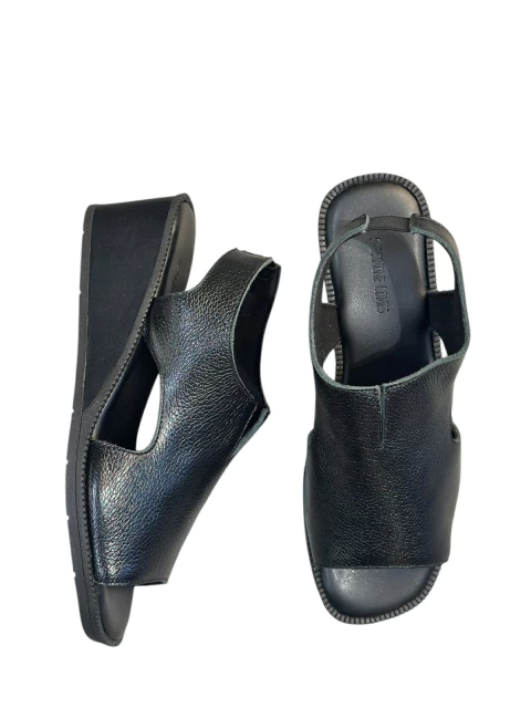 Sandália Anabela com Recortes Laterais - comprar online