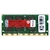 A imagem mostra um módulo de memória RAM (Random Access Memory) de computador. É uma placa de circuito impresso verde com vários circuitos integrados pretos, que são os chips de memória. No centro, há uma etiqueta com cores vermelha e branca que inclui te