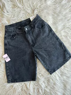 Bermuda gris will