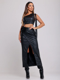 Conjunto Nayane Couro Saia Transpassada Flor E Cropped Franjas - Nayane - comprar online