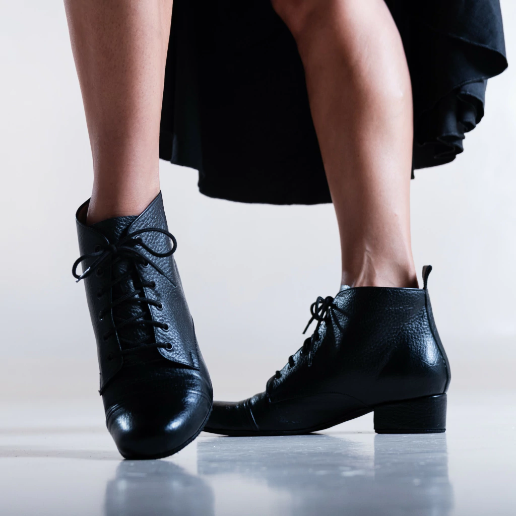 BOTAS CUERO NEGRO - Traful