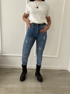 JEAN CHUPIN LOLA (JEA02)