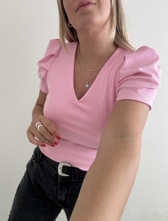 REMERA GENA (REM104) en internet