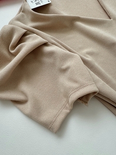 REMERA GENA (REM104) - tienda online