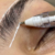 caneta em gel para marcação de sobrancelhas