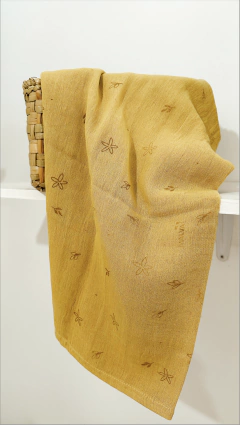 Manta de gasa Florcitas - Mostaza