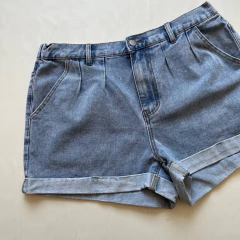 SHORT MEENA CELESTE en internet