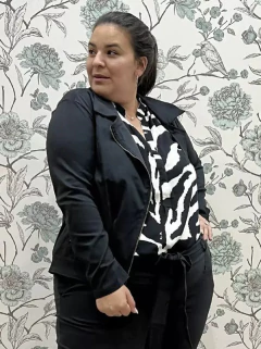 CAMPERA JULIANA NEGRO.