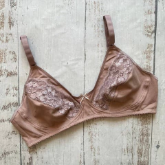 CORPIÑO INDONESIA en internet