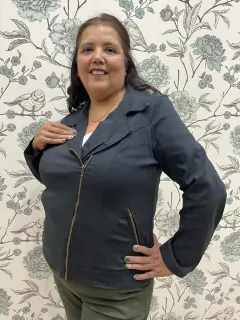 CAMPERA JULIANA NEGRO. - comprar online