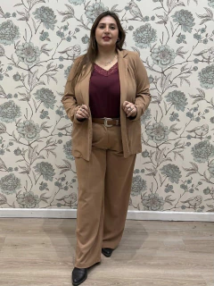 PANTALÓN ODETTE CARAMELO. en internet