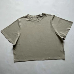 REMERA YUKO en internet