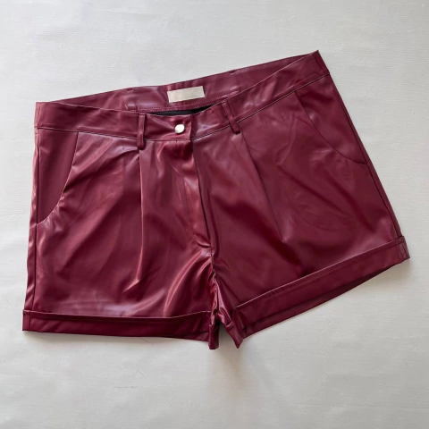 SHORT MALLORY BORDÓ