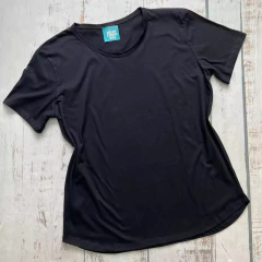 REMERA ANDRÓMEDA - Mujer como vos