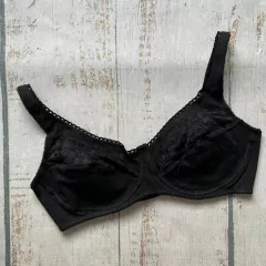 CORPIÑO GÉNOVA. en internet