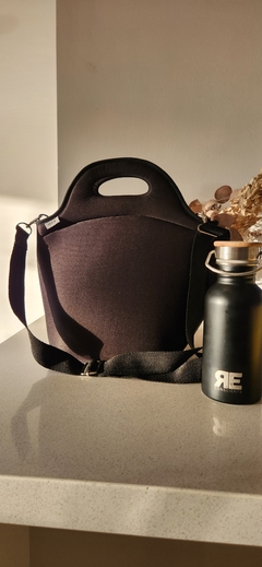 Lunchera Térmica de Neoprene Negra - comprar online