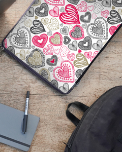FUNDA Notebook Neoprene Est 18 Corazones - CDTek