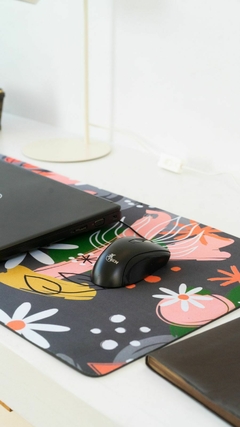 Desk Pad FLOWERS (84 x 38 cm) en internet