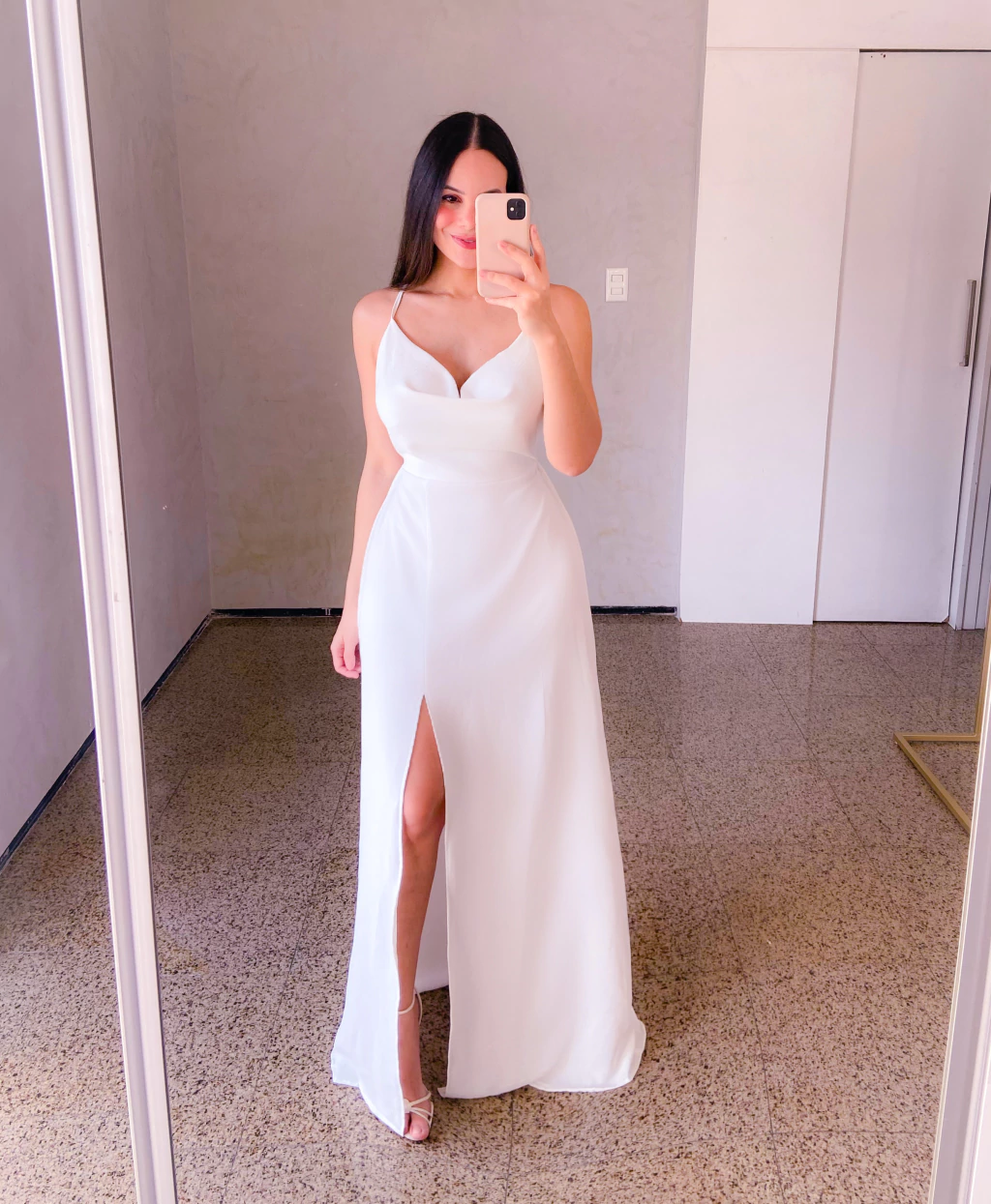Vestido Nicole Branco, longo de alcinha com fenda