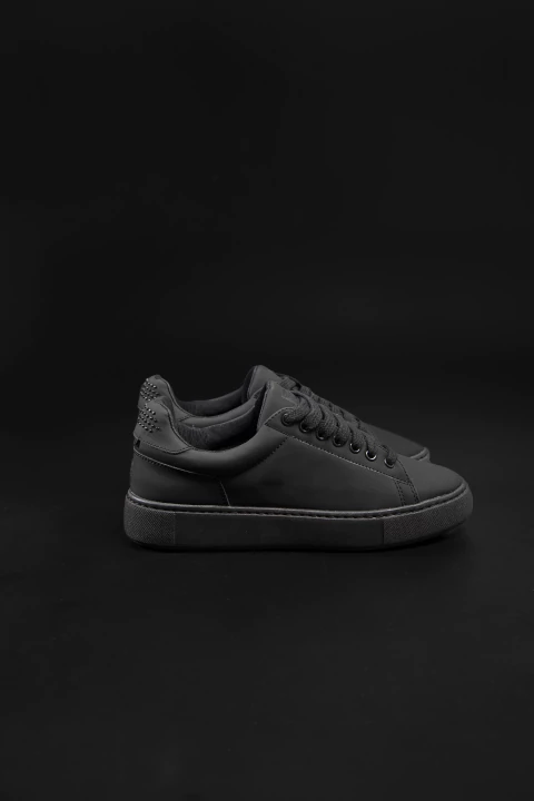 PRAGA DETAILS TOTAL BLACK