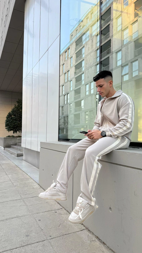 C0NJUNTO STREETWEAR GREY - comprar online