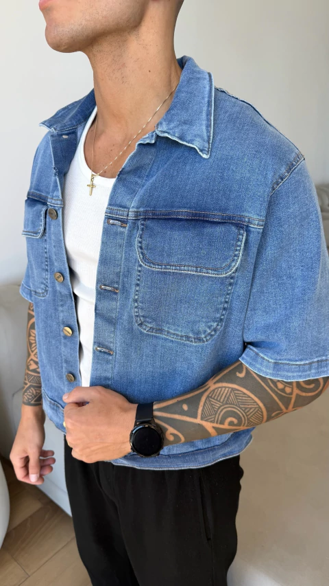DENIM JACKET LIGHT BLUE