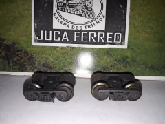 D272 - Par de Truques 03 molas para vagoes de cargas - Modelo Ride Control Frateschi - Ref. 20050 - Nao possui barra de engates - Produto usado - Vendido no estado