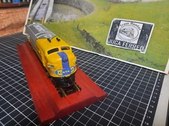 C286 - Locomotiva Atlas FP-7 SANTA FÉ - Produto Importado - Vintage e usado - comprar online