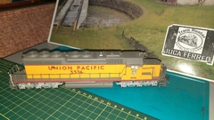C263 - Locomotiva Intermountain com DCC luz e movimento - Union Pacific - Produto vendido no estado - comprar online