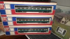 G650 - Lote c/ 03 Carros de Passageiros JOUEF Inter City - Ref. 5751/5752 - Produto RARISSIMO e seminovo