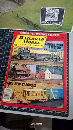 R1902 - Revista Railroad Model Antiga - Edição Julho 1983 - Models with a History - Produto antigo e usado