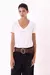 REMERA V AZUCENA. THE CREAM - comprar online
