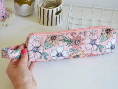 Cartuchera larga Flowers - comprar online
